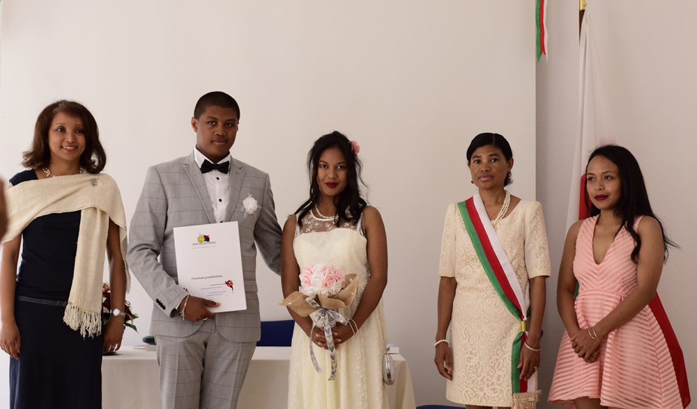 Civil marriage celebrated at the Embassy between RANDRIANANTOANDRO Tianasoa Allan James and RAVELOMANARIVO Hasina Volatiana on August  20th 2020.